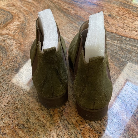 Like New Nine West Suede ankle boots Womens US 9M - Picture 4 of 7